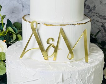 Personalized Acrylic Wedding Cake Charm: Monogram Initial Topper