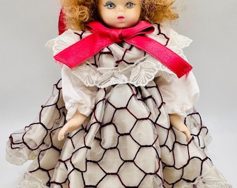 Vintage Capodimonte Porcelain Doll – Handcrafted Collectible