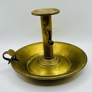 Vintage Brass Chamberstick Candle Holder – Adjustable Push-Up Chamber Candlestick with Handle – Antique Colonial Style Taper Holder