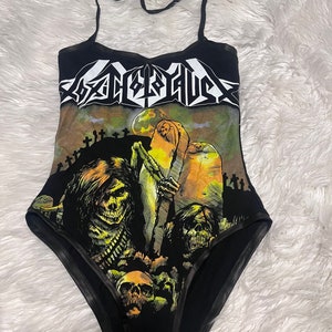 Anpassad kroppsdräkt med Toxic Holocaust-motiv