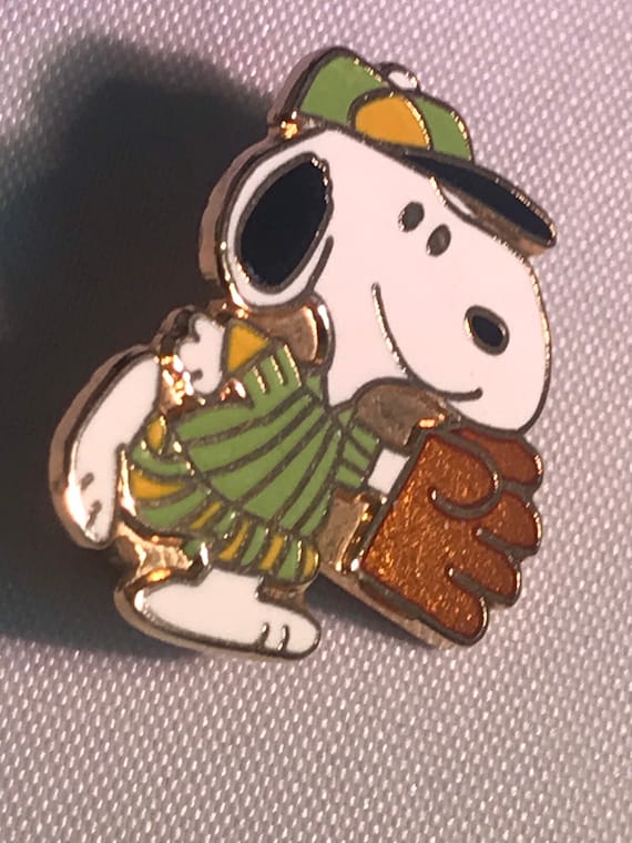 Vintage Snoopy Pin Aviva Baseball Snoopy Brooch