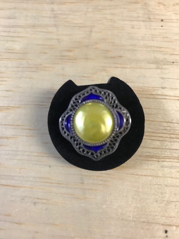 Vintage Enamel and Shell Ring - image 1