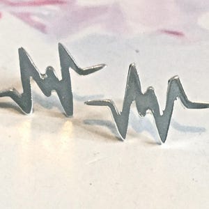 Heartbeat Studs