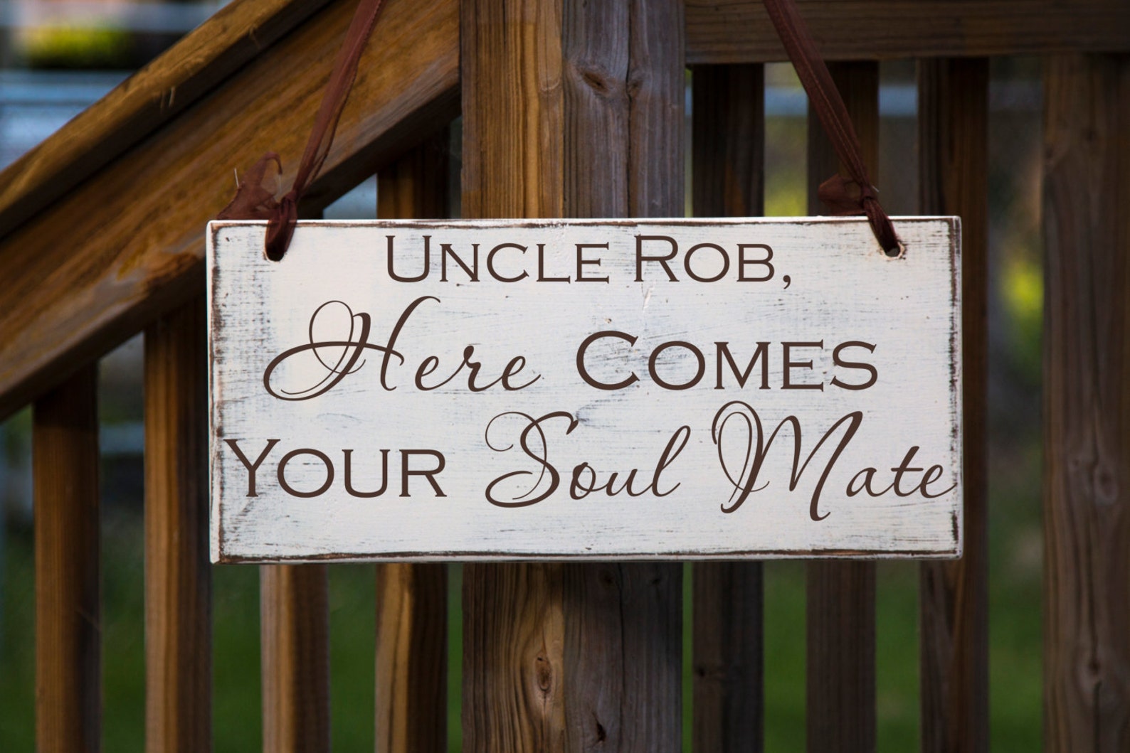 Uncle here. Uncle here. Uncle here. Жених вывеска. Just married sign.