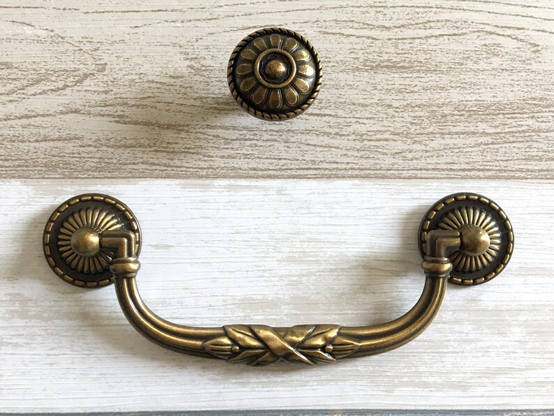 5 Vintage Style Drawer Pull Handle Knob Antique Gold Etsy