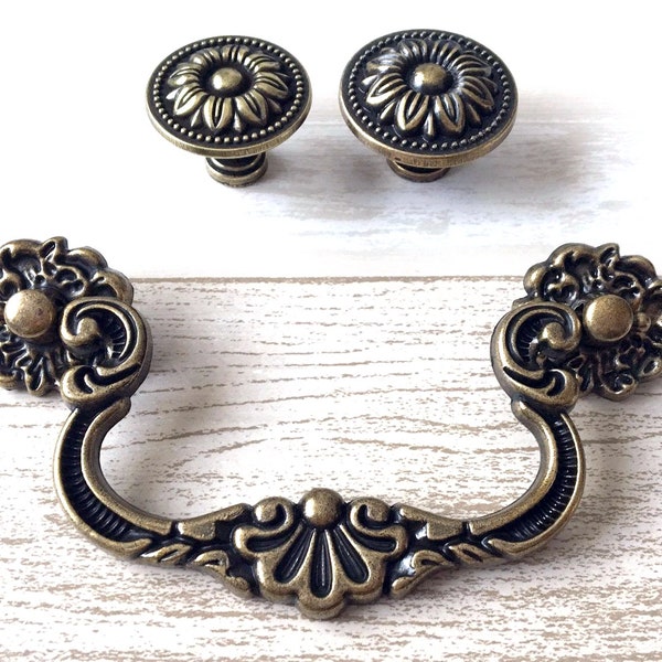 4" Vintage Style Bail Drawer Pulls Handle Knob Floral Antique Bronze Drop Cabinet Pull Swing Handles Dresser Knob Pull 102 mm LynnsGraceland