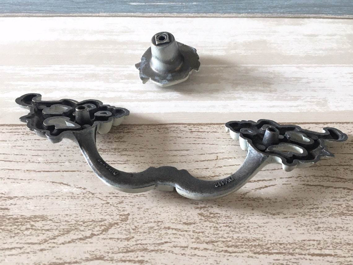 3.3 Leafy Drawer Pull Handle Leaf Pulls Antique White Etsy