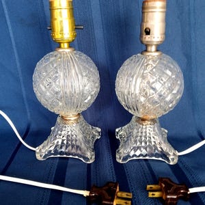 Vintage Pair Clear Pressed Glass Small Lamps Geometric Design Pattern One Light Vanity Bedroom Boudoir Bedside Table Dresser Electric Lamps