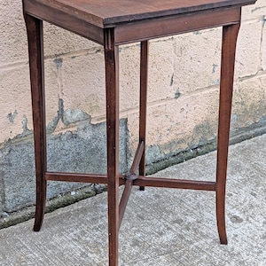 Antique Vintage Old Reclaimed Salvaged DISTRESSED SOLID Mahogany Wood Wooden Shelf Plant Pot Lamp Stand End Side Accent Table Nightstand