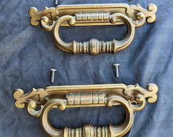 Par de puxadores de gavetas e móveis antigos, recuperados e vintage, "Broyhill", de latão antigo, para cômoda e escrivaninha