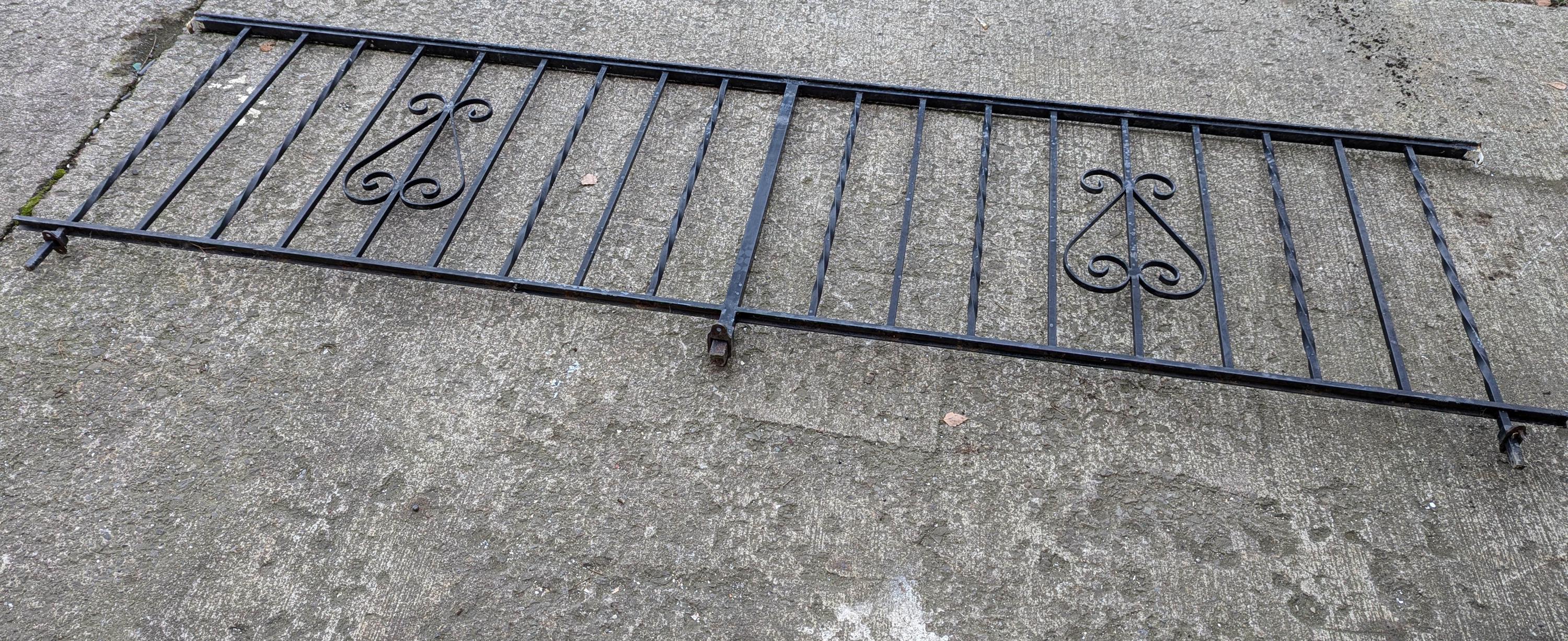 Old Handle Railing 106