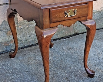 Vintage Antique Old Pennsylvania House Queen Anne Style SOLID Cherry Wood Wooden Accent End Lamp Side Table Nightstand Single Drawer
