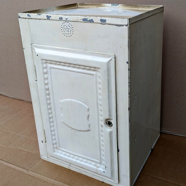 Vintage Antique Old Rustic Galvanized Steel Metal Pie Bread Cake Cookie Safe Cabinet Cupboard Box Door 2 Shelves Shelf