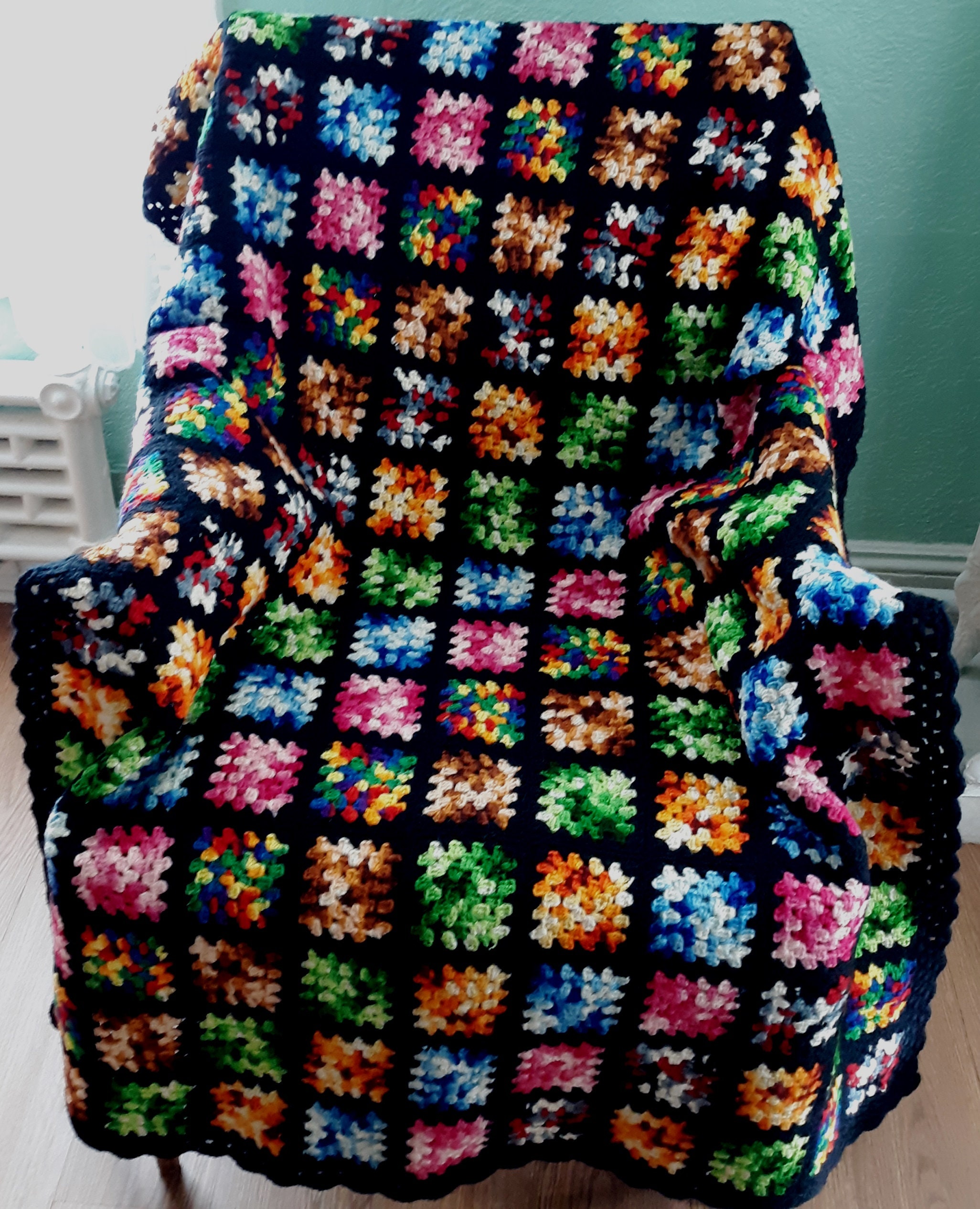 Ancienne couverture jetée grand-mère afghane crochetée main