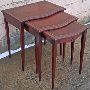 Set of Antique Vintage Old Salvaged Reclaimed Solid Mahogany Wood Wooden Carved Serpentine Nesting Nested Stacked Stand Side Accent Tables