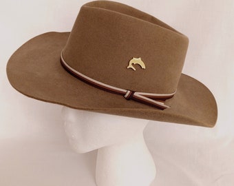 Vintage AKRUBA Greg Norman Collection Hat for Men Fur Felt The Great White Shark Beige Pre-Creased Hat Size 57 - Australia