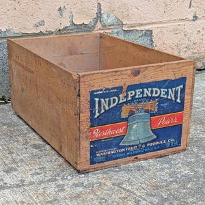 Antique Vintage Old Primitive Wood Wooden &quot;Independent Fruit Brand&quot; Produce Box Crate Container Bin Storage Decor Mantle Shelf Decoration