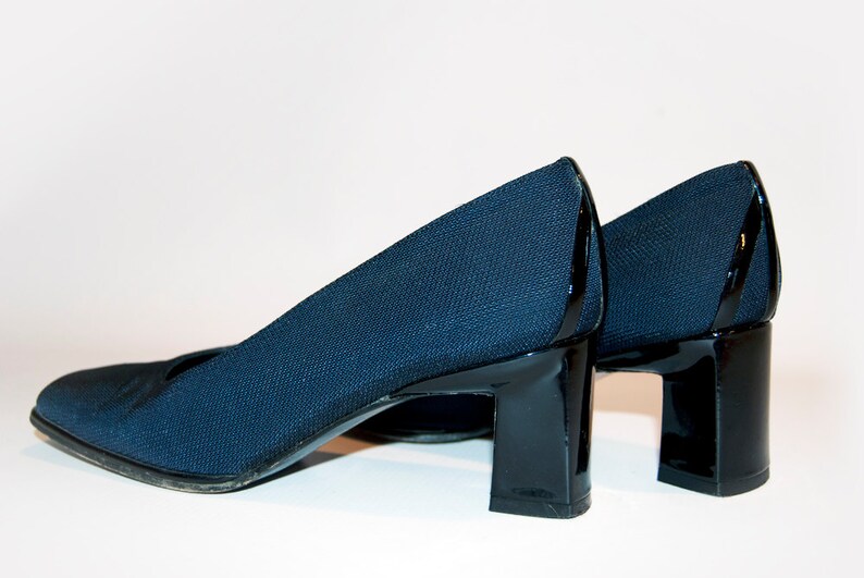 stuart weitzman square toe heels