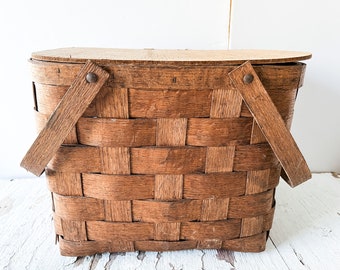 Vintage Antique Primitive Wooden Woven Picnic Basket with Lid Rustic Farmhouse Gift for Homebody