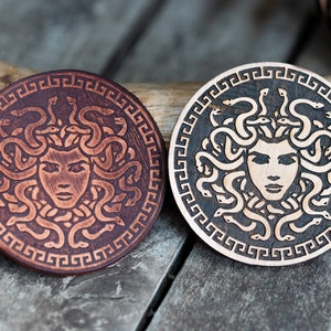 Drewniany stempel Medusa do wyrobu skóry | Stempel Clicker Press do skóry | Średnica 8,5 cm lub 3,3” x 3,3”