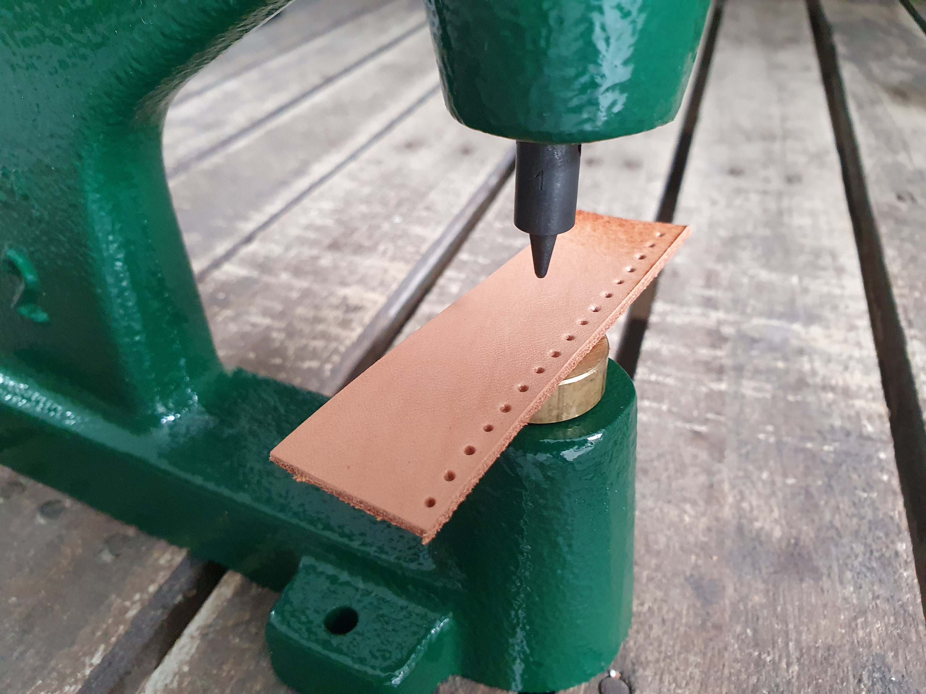 Hole Punch Dies and Rivet Dies for Press Machine. Hole Punching Die, …