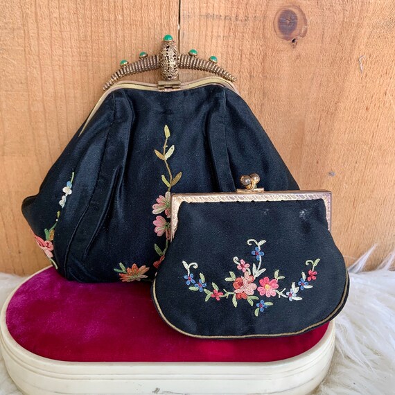 French Victorian exquisitely embroidered purse wit