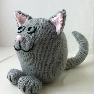 Pattern - Shelf Cat soft toy Knitting Pattern - Printed A5