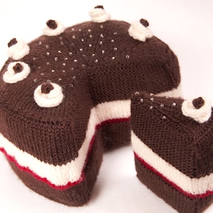PDF download - Cake with Slice Cut Out, and the Slice, Knitting Pattern