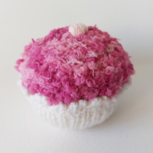 PDF download - Fluffy Cupcake Knitting Pattern