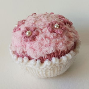 Pattern - Many Flowered Cupcake Knitting Pattern novelty knit - Printed A5