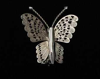 Vintage Delicate Gold Tone Butterfly Brooch (Pr1)