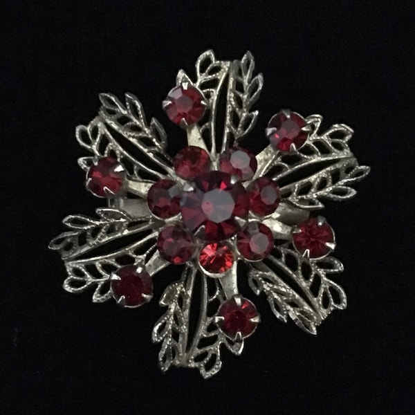 Vintage Ruby Red Rhinestone Filigree Silver Tone Brooch (Pr1)