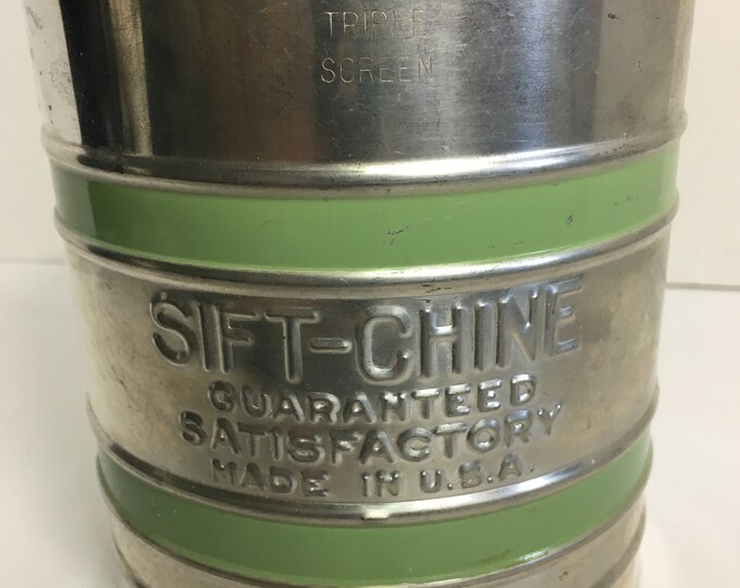 Vintage 1940's Siftchine Flour Sifter Made in USA stamped Triple