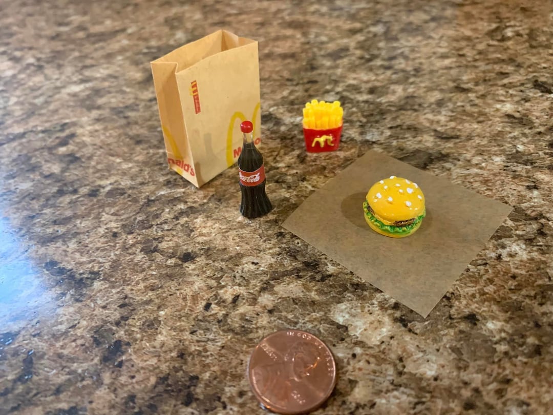 Miniature Fast Food: Elf Props, Dollhouse Food