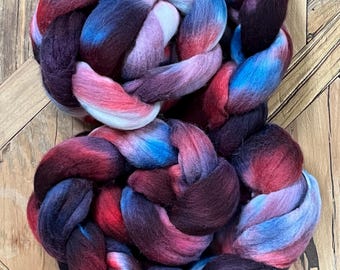Blackberry Cobbler Merino Wool Roving: Hand-Dyed Fiber for Spinning (4 oz)
