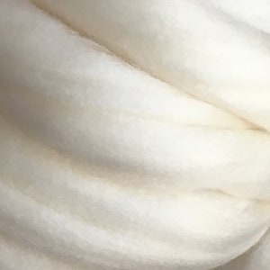 SUPERWASH wool roving. Merino Soft! Spin into yarn For spinning only, Spin Wool, Spin Fiber, Washable wool roving, Washable roving,No Shrink
