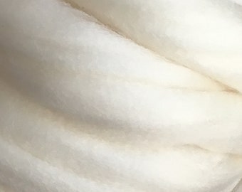Superwash Merino Wool Roving: 21 Micron Fiber for Spinning