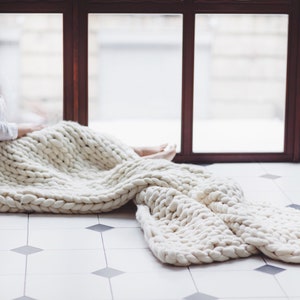 Handmade Chunky Knit Merino Wool Blanket: 40&quot; x 63&quot; Throw