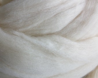 2 lbs Natural White Wool Top Roving Fiber SUPERB Spinning and Felting Crafts ,chunky knit yarn, dye,make wool dryer balls,  FREE Shipping