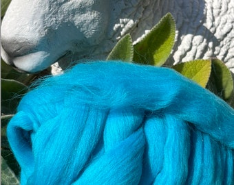 Turquoise  Blue  Wool Roving Merino- Spin into Yarn, Needle Felt wet felt, weave, knit, all Crafts, cover soap, tapestry weaving ,wool top