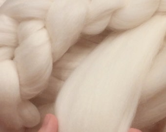 Natural White Merino Wool Roving Fiber: Super Soft 23 Micron Top