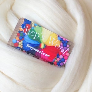 1 lb White Wool Roving: 58s Fiber for Spinning, Felting & Crafts