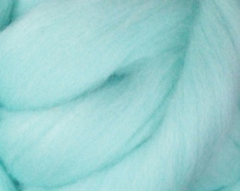 Wool Roving Frozen Blue Merino Spinning wool, felting wool- Spinning fiber, Needle Felt wool  wet felt wool , weave, nuno, knit, Chunky yarn