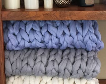 Chunky Knit Throw Blanket Exquisitely knitted by Hand Pairs the Cozy Warmth of Wool with Chunky Weave that Highlights its Natural Character