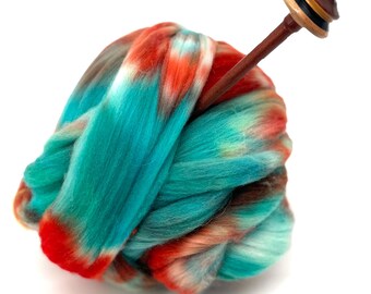 Hand Dyed Merino Wool Roving: Key West Teal Coral Fiber (4 oz)