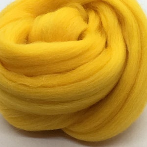 Wool Roving, Golden Yellow Wool Roving, wool top, Merino wool Spin into Yarn, Needle Felt wet felt all Crafts image 3