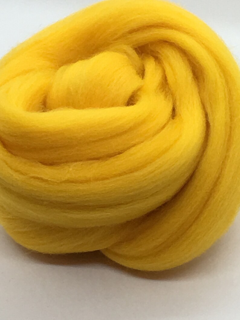 Wool Roving, Golden Yellow Wool Roving, wool top, Merino wool Spin into Yarn, Needle Felt wet felt all Crafts image 3