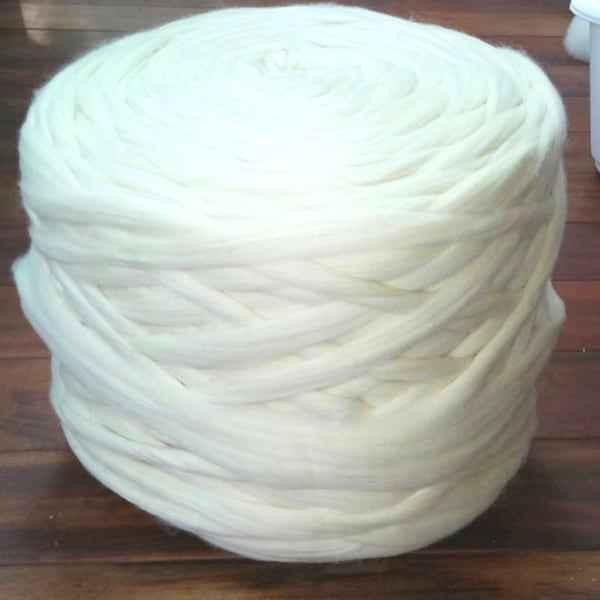 Wholesale Natural White Wool Roving: 15 lbs or 30 lbs Roll