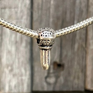 Mikrofon Sjungande Kärlek att Sjunga Europeisk Charmpärla Silverpläterade Smycken designade för att passa ditt armband eller din stil