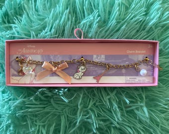 Nueva pulsera con dijes de Los Aristógatos de Disney